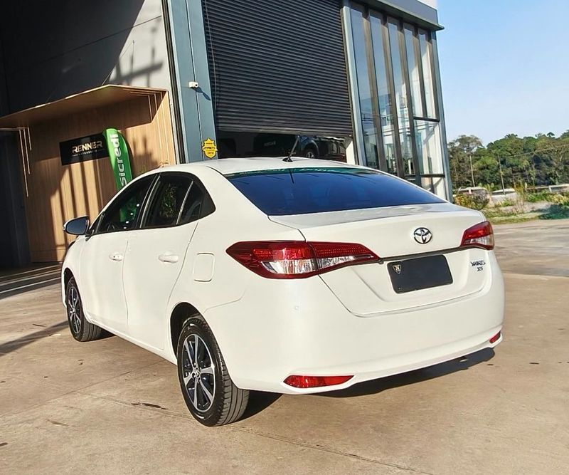 Toyota YARIS XS Connect Sedan 1.5 16V 2020/2021 RENNER AUTOMÓVEIS LAJEADO / Carros no Vale Toyota YARIS XS Connect Sedan 1.5 16V 2020/2021 RENNER AUTOMÓVEIS LAJEADO / Carros no Vale