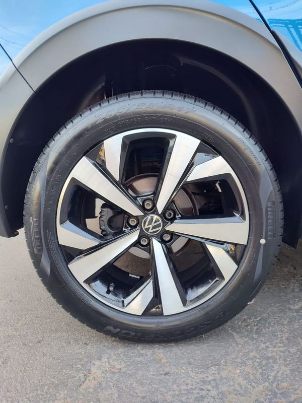 VOLKSWAGEN Nivus Highline 1.0 200 TSI 2022/2022 RENNER AUTOMÓVEIS LAJEADO / Carros no Vale VOLKSWAGEN Nivus Highline 1.0 200 TSI 2022/2022 RENNER AUTOMÓVEIS LAJEADO / Carros no Vale
