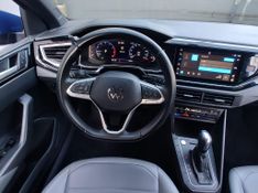 VOLKSWAGEN Nivus Highline 1.0 200 TSI 2022/2022 RENNER AUTOMÓVEIS LAJEADO / Carros no Vale