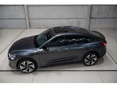 AUDI Q8 E-TRON 55 ELÉTRICO SPORTBACK PERFORMANCE BLACK QUATTRO 2023/2024 PASTORE CAR COLLECTION BENTO GONÇALVES / Carros no Vale