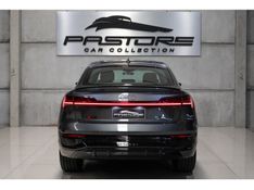 AUDI Q8 E-TRON 55 ELÉTRICO SPORTBACK PERFORMANCE BLACK QUATTRO 2023/2024 PASTORE CAR COLLECTION BENTO GONÇALVES / Carros no Vale