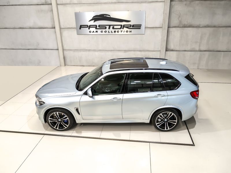 BMW X5 4.4 V8 TURBO M 2017/2018 PASTORE CAR COLLECTION BENTO GONÇALVES / Carros no Vale