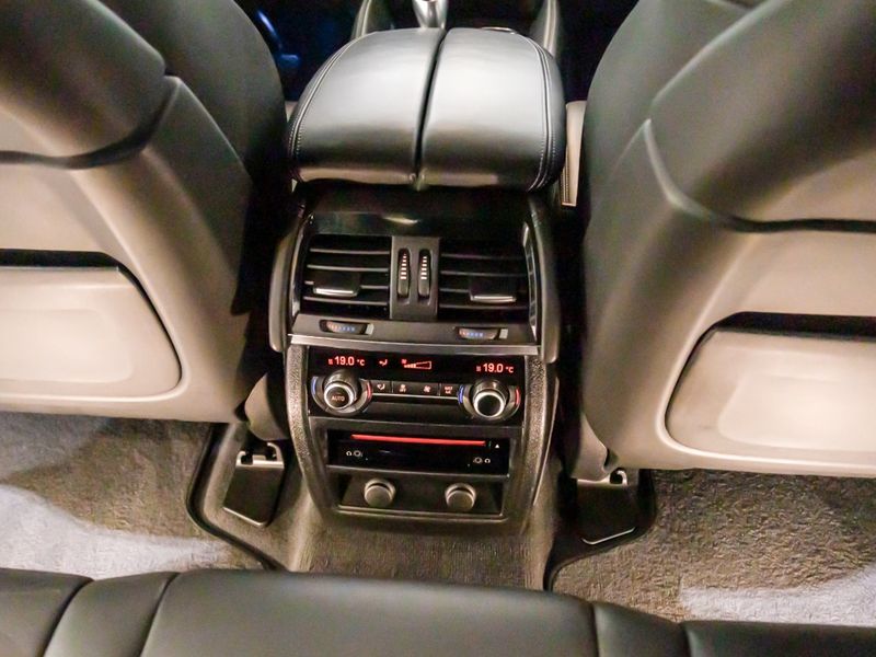 BMW X5 4.4 V8 TURBO M 2017/2018 PASTORE CAR COLLECTION BENTO GONÇALVES / Carros no Vale
