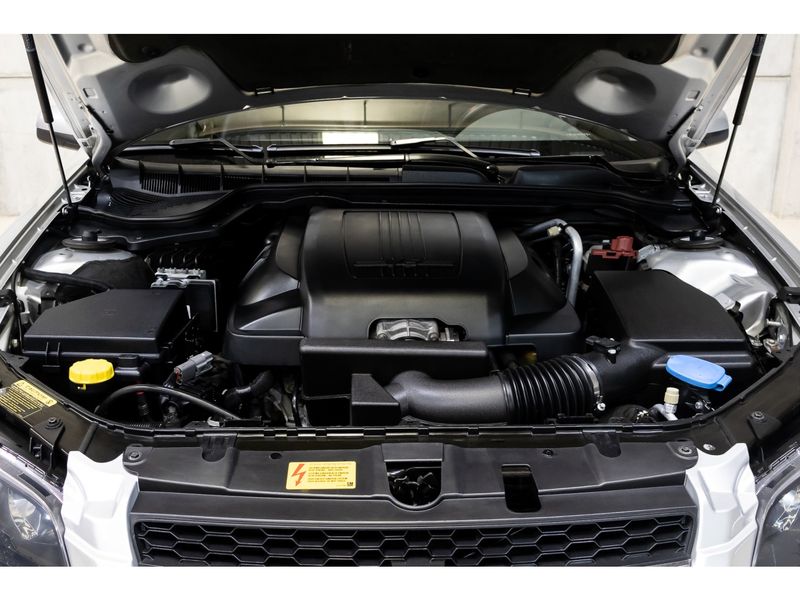 CHEVROLET OMEGA 3.6 SFI CD V6 24V 2011/2011 PASTORE CAR COLLECTION BENTO GONÇALVES / Carros no Vale CHEVROLET OMEGA 3.6 SFI CD V6 24V 2011/2011 PASTORE CAR COLLECTION BENTO GONÇALVES / Carros no Vale