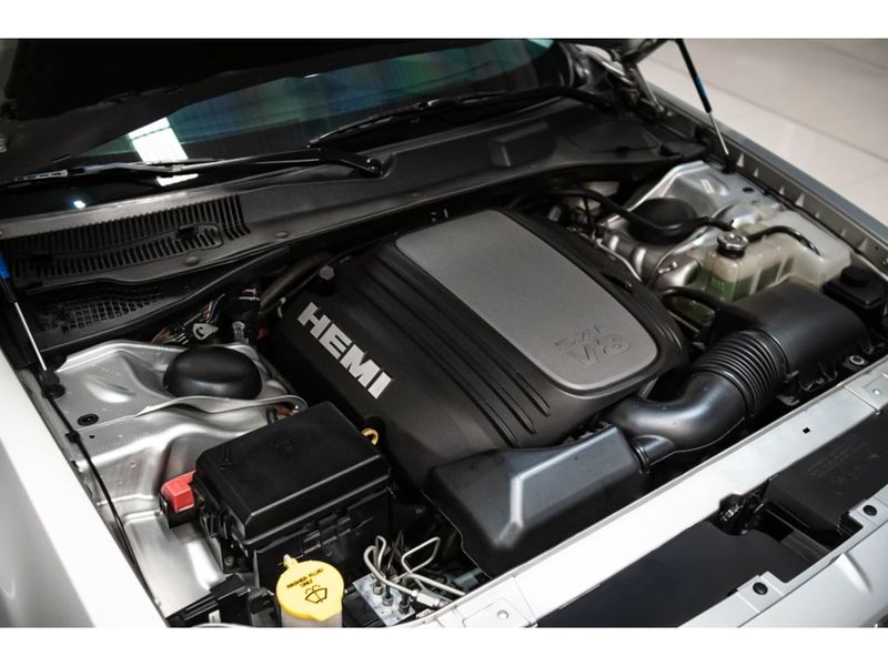 CHRYSLER 300 C 5.7 HEMI SEDAN V8 16V 2008/2009 PASTORE CAR COLLECTION BENTO GONÇALVES / Carros no Vale