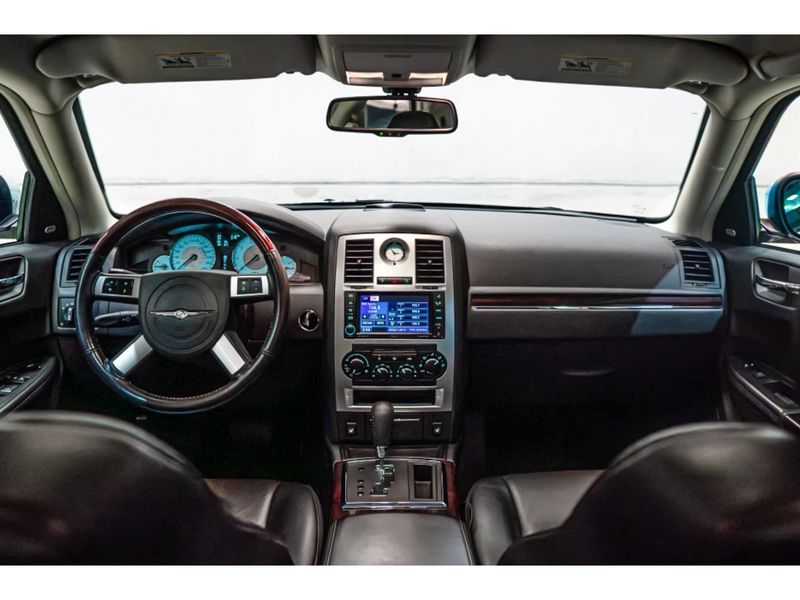 CHRYSLER 300 C 5.7 HEMI SEDAN V8 16V 2008/2009 PASTORE CAR COLLECTION BENTO GONÇALVES / Carros no Vale