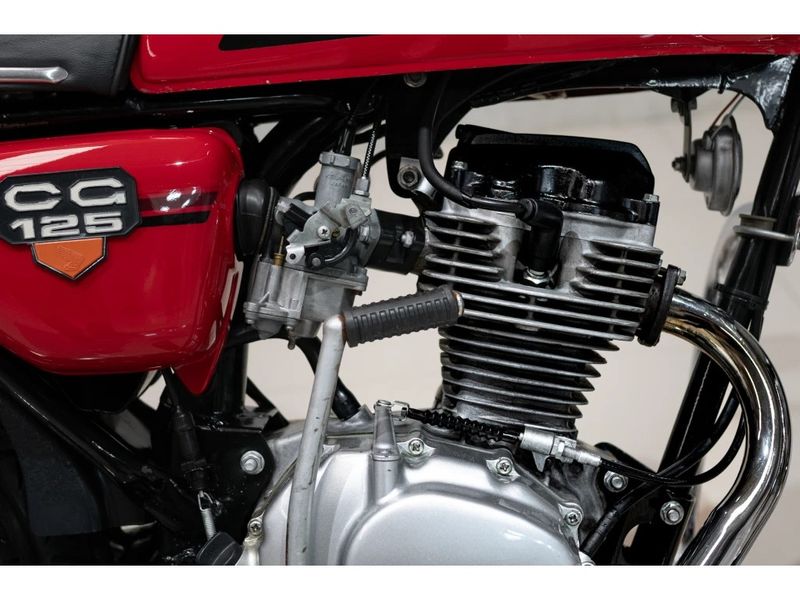 Honda Motos CG 125 CG 125 1982/1982 PASTORE CAR COLLECTION BENTO GONÇALVES / Carros no Vale Honda Motos CG 125 CG 125 1982/1982 PASTORE CAR COLLECTION BENTO GONÇALVES / Carros no Vale