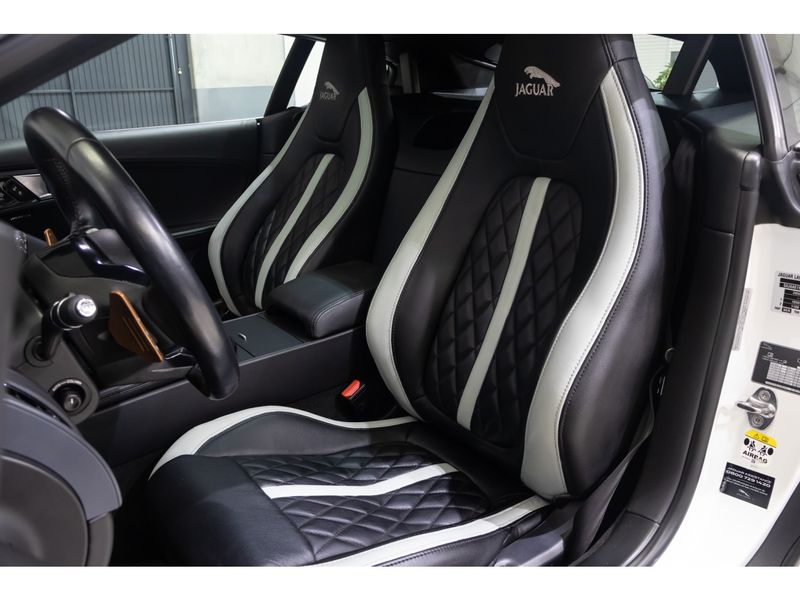 JAGUAR F-TYPE 3.0 COUPÉ S SUPERCHARGED V6 24V 2014/2015 PASTORE CAR COLLECTION BENTO GONÇALVES / Carros no Vale