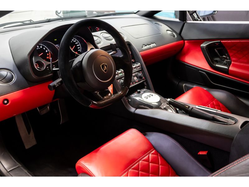 LAMBORGHINI GALLARDO 5.2 LP560-4 COUPÉ V10 40V 2010/2010 PASTORE CAR COLLECTION BENTO GONÇALVES / Carros no Vale