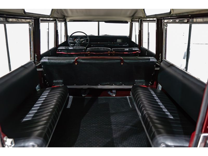 LAND ROVER SERIES III V8 61CV 1974/1974 PASTORE CAR COLLECTION BENTO GONÇALVES / Carros no Vale LAND ROVER SERIES III V8 61CV 1974/1974 PASTORE CAR COLLECTION BENTO GONÇALVES / Carros no Vale