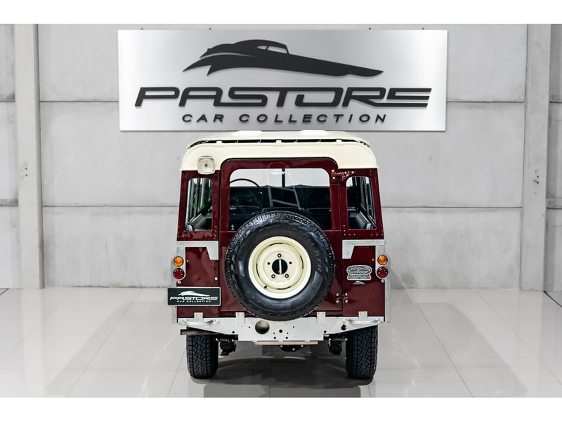 LAND ROVER SERIES III V8 61CV 1974/1974 PASTORE CAR COLLECTION BENTO GONÇALVES / Carros no Vale LAND ROVER SERIES III V8 61CV 1974/1974 PASTORE CAR COLLECTION BENTO GONÇALVES / Carros no Vale