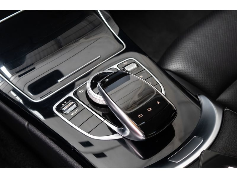 MERCEDES-BENZ C 180 1.6 CGI AVANTGARDE 16V TURBO 2014/2015 PASTORE CAR COLLECTION BENTO GONÇALVES / Carros no Vale MERCEDES-BENZ C 180 1.6 CGI AVANTGARDE 16V TURBO 2014/2015 PASTORE CAR COLLECTION BENTO GONÇALVES / Carros no Vale