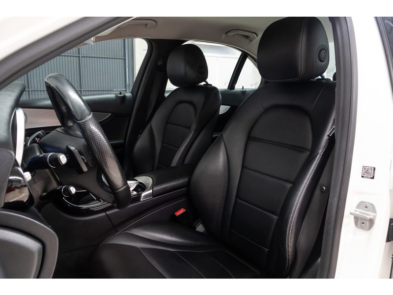 MERCEDES-BENZ C 180 1.6 CGI AVANTGARDE 16V TURBO 2014/2015 PASTORE CAR COLLECTION BENTO GONÇALVES / Carros no Vale MERCEDES-BENZ C 180 1.6 CGI AVANTGARDE 16V TURBO 2014/2015 PASTORE CAR COLLECTION BENTO GONÇALVES / Carros no Vale