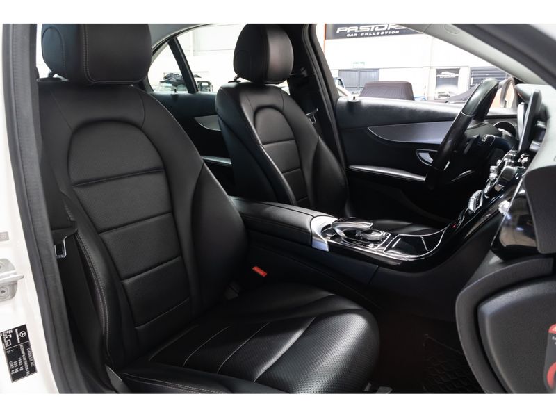 MERCEDES-BENZ C 180 1.6 CGI AVANTGARDE 16V TURBO 2014/2015 PASTORE CAR COLLECTION BENTO GONÇALVES / Carros no Vale MERCEDES-BENZ C 180 1.6 CGI AVANTGARDE 16V TURBO 2014/2015 PASTORE CAR COLLECTION BENTO GONÇALVES / Carros no Vale