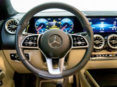 MERCEDES-BENZ GLB 200 1.3 CGI PROGRESSIVE 7G-DCT 2022/2023 PASTORE CAR COLLECTION BENTO GONÇALVES / Carros no Vale