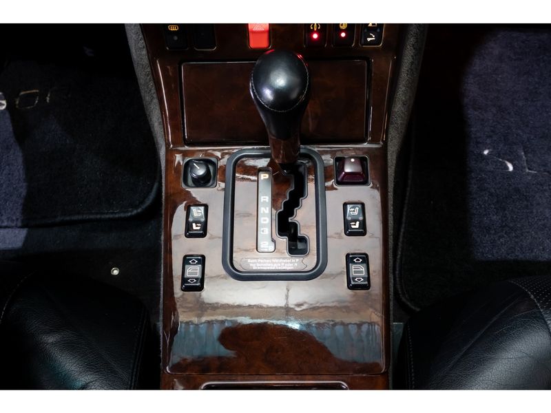 MERCEDES-BENZ SL 600 6.0 CLASSIC 1994/1994 PASTORE CAR COLLECTION BENTO GONÇALVES / Carros no Vale MERCEDES-BENZ SL 600 6.0 CLASSIC 1994/1994 PASTORE CAR COLLECTION BENTO GONÇALVES / Carros no Vale