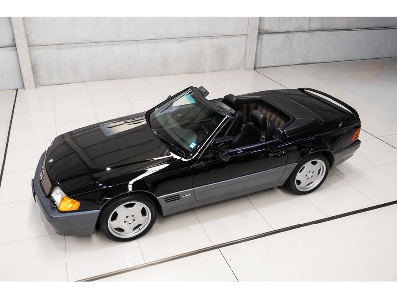 MERCEDES-BENZ SL 600 6.0 CLASSIC 1994/1994 PASTORE CAR COLLECTION BENTO GONÇALVES / Carros no Vale MERCEDES-BENZ SL 600 6.0 CLASSIC 1994/1994 PASTORE CAR COLLECTION BENTO GONÇALVES / Carros no Vale
