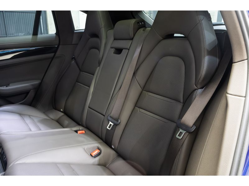 PORSCHE PANAMERA 2.9 V6 E-HYBRID 4 SPORT TURISMO PDK 2019/2020 PASTORE CAR COLLECTION BENTO GONÇALVES / Carros no Vale PORSCHE PANAMERA 2.9 V6 E-HYBRID 4 SPORT TURISMO PDK 2019/2020 PASTORE CAR COLLECTION BENTO GONÇALVES / Carros no Vale