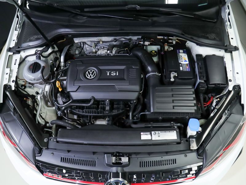 VOLKSWAGEN GOLF 2.0 350 TSI GTI DSG 2019/2019 PASTORE CAR COLLECTION BENTO GONÇALVES / Carros no Vale VOLKSWAGEN GOLF 2.0 350 TSI GTI DSG 2019/2019 PASTORE CAR COLLECTION BENTO GONÇALVES / Carros no Vale