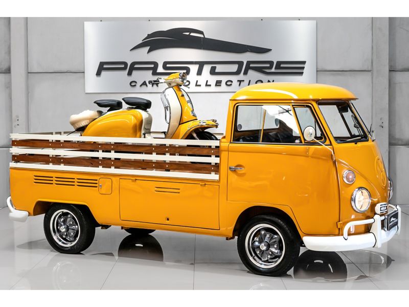 VOLKSWAGEN KOMBI 1.5 LUXO 8V 3P 1973/1973 PASTORE CAR COLLECTION BENTO GONÇALVES / Carros no Vale VOLKSWAGEN KOMBI 1.5 LUXO 8V 3P 1973/1973 PASTORE CAR COLLECTION BENTO GONÇALVES / Carros no Vale
