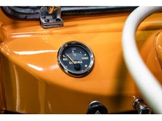 VOLKSWAGEN KOMBI 1.5 LUXO 8V 3P 1973/1973 PASTORE CAR COLLECTION BENTO GONÇALVES / Carros no Vale