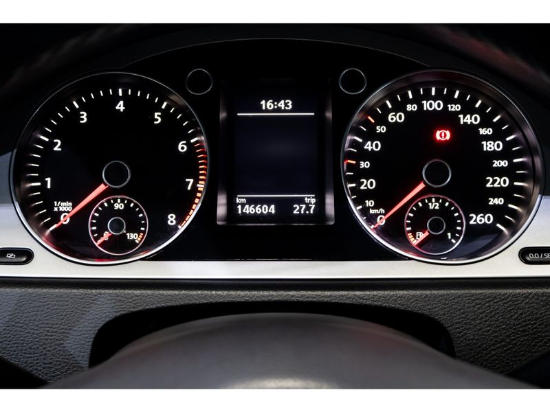 VOLKSWAGEN PASSAT 2.0 FSI VARIANT V6 24V TIPTRONIC 2009/2010 PASTORE CAR COLLECTION BENTO GONÇALVES / Carros no Vale VOLKSWAGEN PASSAT 2.0 FSI VARIANT V6 24V TIPTRONIC 2009/2010 PASTORE CAR COLLECTION BENTO GONÇALVES / Carros no Vale