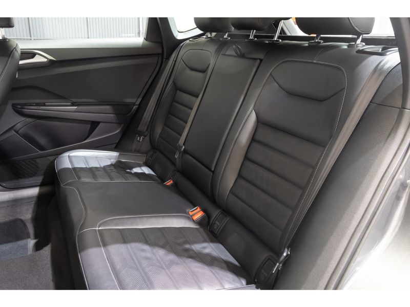 VOLKSWAGEN TAOS 1.4 250 TSI TOTAL HIGHLINE 2021/2022 PASTORE CAR COLLECTION BENTO GONÇALVES / Carros no Vale