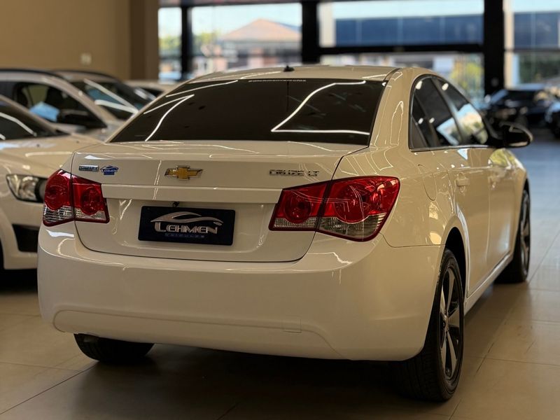 CHEVROLET CRUZE 1.8 LT 16V 2014/2014 LEHMEN VEÍCULOS VENÂNCIO AIRES / Carros no Vale