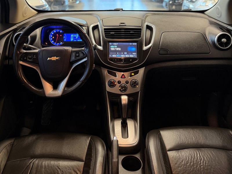 CHEVROLET TRACKER 1.8 MPFI LTZ 4X2 16V 2014/2014 LEHMEN VEÍCULOS VENÂNCIO AIRES / Carros no Vale