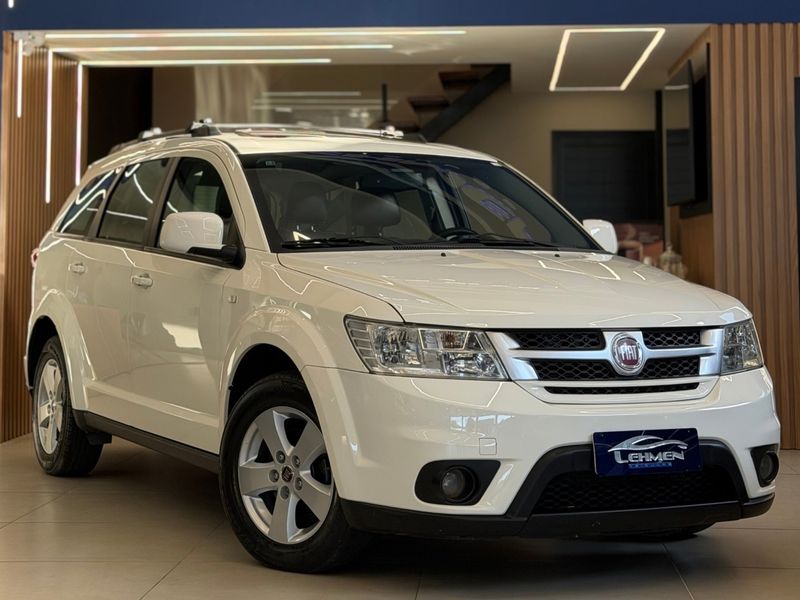 FIAT FREEMONT 2.4 PRECISION 16V 2011/2012 LEHMEN VEÍCULOS VENÂNCIO AIRES / Carros no Vale