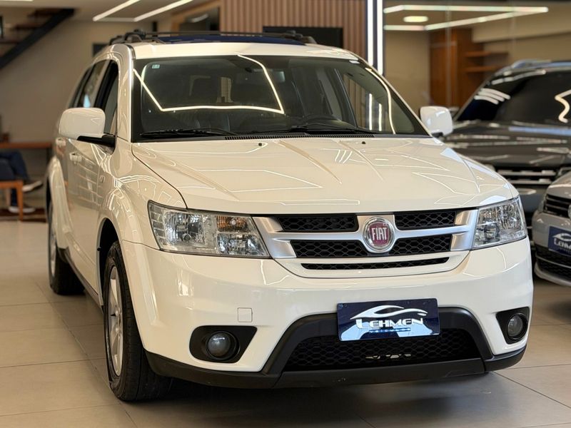FIAT FREEMONT 2.4 PRECISION 16V 2011/2012 LEHMEN VEÍCULOS VENÂNCIO AIRES / Carros no Vale