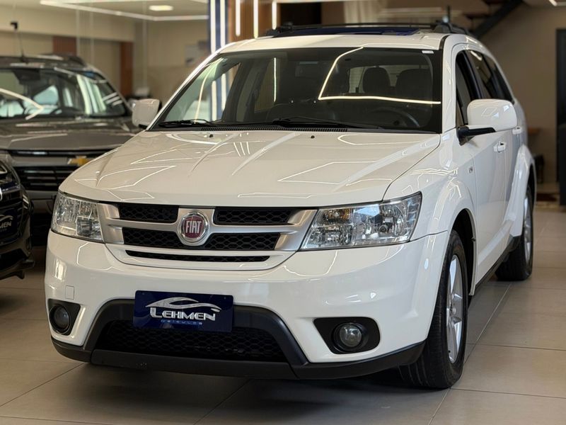 FIAT FREEMONT 2.4 PRECISION 16V 2011/2012 LEHMEN VEÍCULOS VENÂNCIO AIRES / Carros no Vale