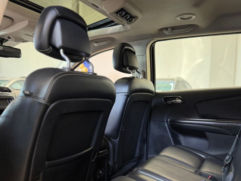 FIAT FREEMONT 2.4 PRECISION 16V 2011/2012 LEHMEN VEÍCULOS VENÂNCIO AIRES / Carros no Vale