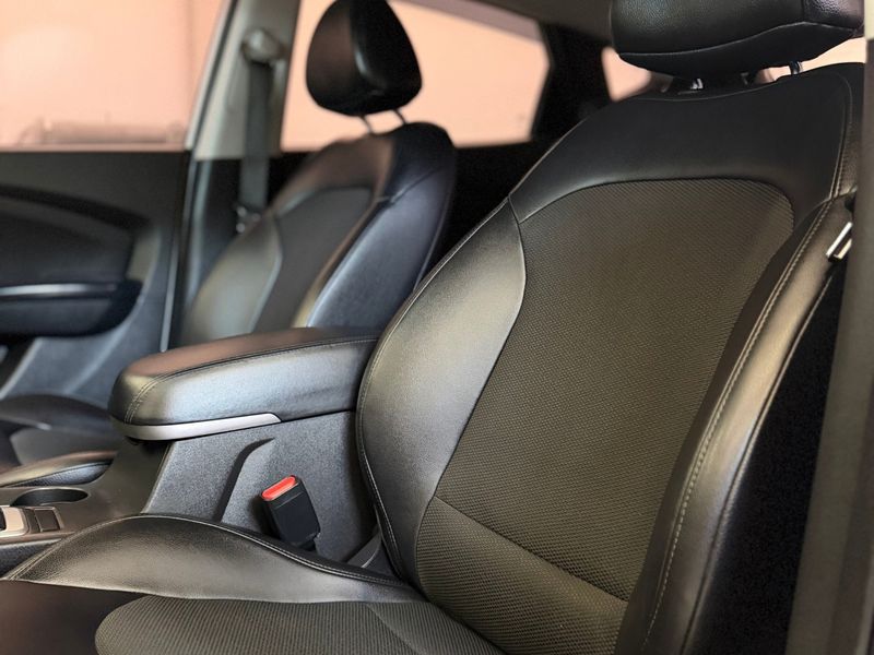 HYUNDAI IX35 2.0 MPFI GL 16V 2017/2018 LEHMEN VEÍCULOS VENÂNCIO AIRES / Carros no Vale
