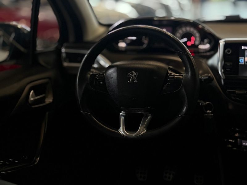 PEUGEOT 2008 1.6 16V THP GRIFFE 2015/2016 LEHMEN VEÍCULOS VENÂNCIO AIRES / Carros no Vale PEUGEOT 2008 1.6 16V THP GRIFFE 2015/2016 LEHMEN VEÍCULOS VENÂNCIO AIRES / Carros no Vale