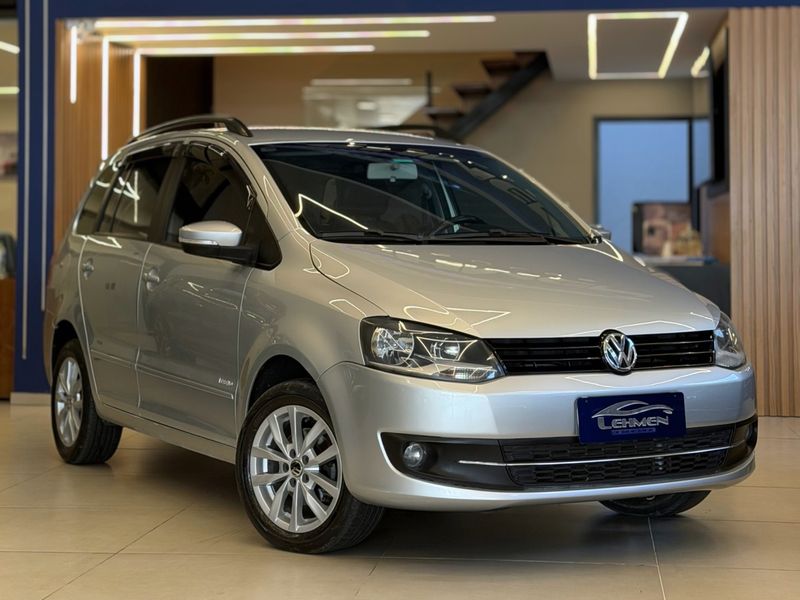 VOLKSWAGEN SPACEFOX 1.6 MI TREND 8V AUTOMATIZADO 2012/2013 LEHMEN VEÍCULOS VENÂNCIO AIRES / Carros no Vale