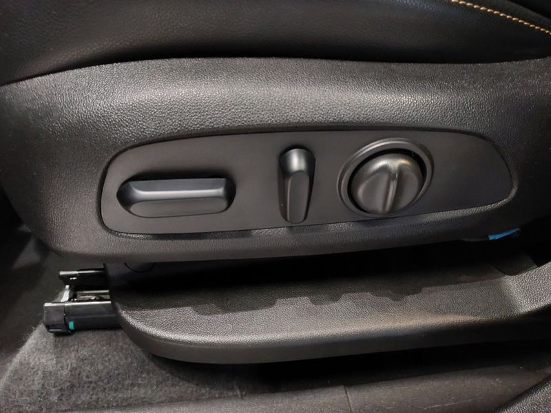 Chevrolet EQUINOX 2.0 16V TURBO GASOLINA LT AUTOMÁTICO 2017/2018 BETIOLO NOVOS E SEMINOVOS LAJEADO / Carros no Vale Chevrolet EQUINOX 2.0 16V TURBO GASOLINA LT AUTOMÁTICO 2017/2018 BETIOLO NOVOS E SEMINOVOS LAJEADO / Carros no Vale