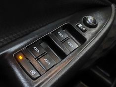 Chevrolet ONIX 1.0 TURBO FLEX LT AUTOMÁTICO 2023/2024 BETIOLO NOVOS E SEMINOVOS LAJEADO / Carros no Vale