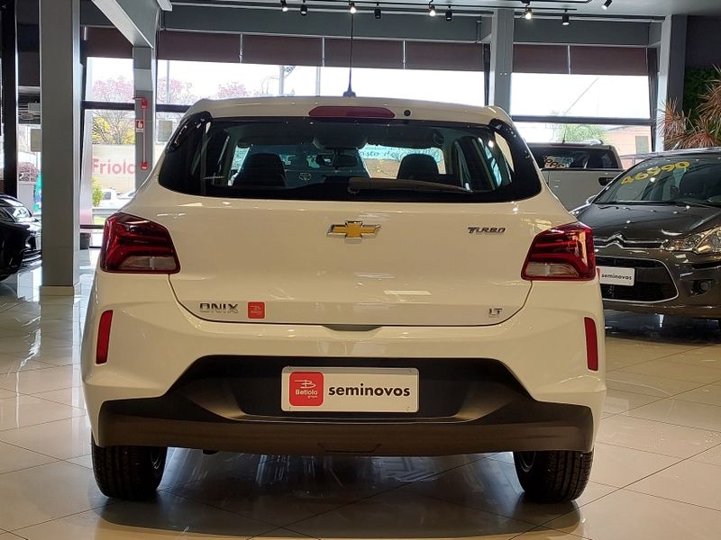 Chevrolet ONIX 1.0 TURBO FLEX LT MANUAL 2022/2023 BETIOLO NOVOS E SEMINOVOS LAJEADO / Carros no Vale Chevrolet ONIX 1.0 TURBO FLEX LT MANUAL 2022/2023 BETIOLO NOVOS E SEMINOVOS LAJEADO / Carros no Vale
