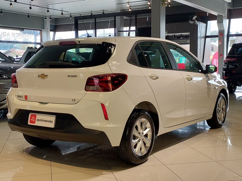 Chevrolet ONIX 1.0 TURBO FLEX LT MANUAL 2022/2023 BETIOLO NOVOS E SEMINOVOS LAJEADO / Carros no Vale Chevrolet ONIX 1.0 TURBO FLEX LT MANUAL 2022/2023 BETIOLO NOVOS E SEMINOVOS LAJEADO / Carros no Vale