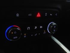 Chevrolet ONIX 1.0 TURBO FLEX PLUS PREMIER AUTOMÁTICO 2023/2024 BETIOLO NOVOS E SEMINOVOS LAJEADO / Carros no Vale