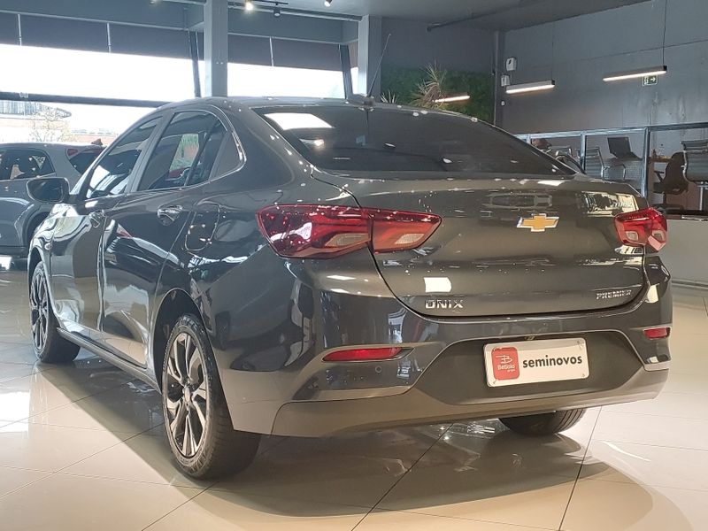 Chevrolet ONIX 1.0 TURBO FLEX PLUS PREMIER AUTOMÁTICO 2023/2024 BETIOLO NOVOS E SEMINOVOS LAJEADO / Carros no Vale Chevrolet ONIX 1.0 TURBO FLEX PLUS PREMIER AUTOMÁTICO 2023/2024 BETIOLO NOVOS E SEMINOVOS LAJEADO / Carros no Vale