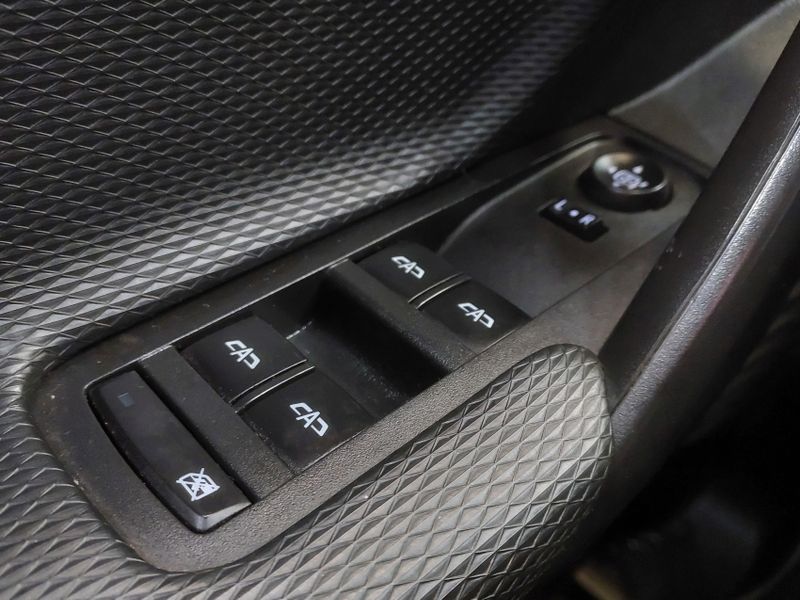 Chevrolet TRACKER 1.0 TURBO FLEX LTZ AUTOMÁTICO 2022/2023 BETIOLO NOVOS E SEMINOVOS LAJEADO / Carros no Vale
