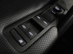 Chevrolet TRACKER 1.0 TURBO FLEX MIDNIGHT AUTOMÁTICO 2023/2024 BETIOLO NOVOS E SEMINOVOS LAJEADO / Carros no Vale