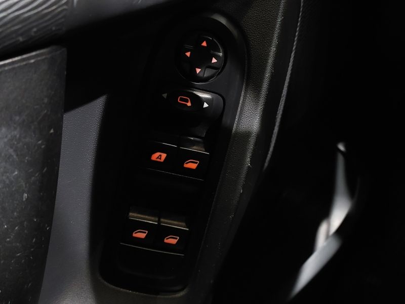 Citroen C3 1.2 PURE TECH FLEX ATTRACTION MANUAL 2017/2017 BETIOLO NOVOS E SEMINOVOS LAJEADO / Carros no Vale Citroen C3 1.2 PURE TECH FLEX ATTRACTION MANUAL 2017/2017 BETIOLO NOVOS E SEMINOVOS LAJEADO / Carros no Vale