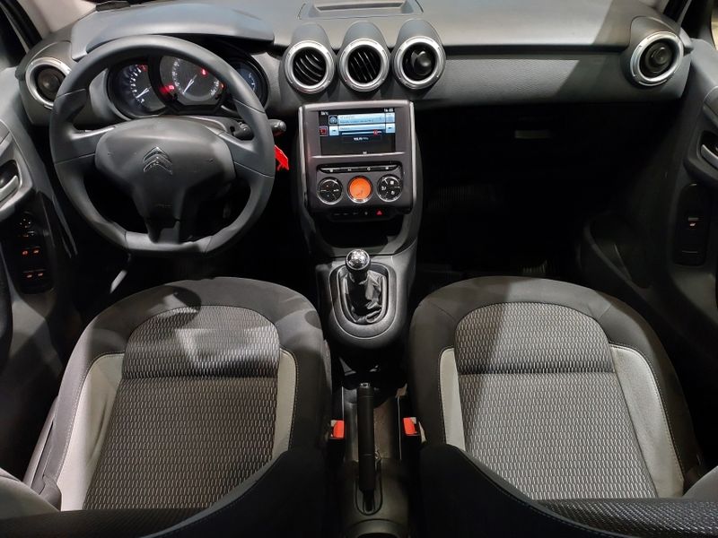 Citroen C3 1.2 PURE TECH FLEX ATTRACTION MANUAL 2017/2017 BETIOLO NOVOS E SEMINOVOS LAJEADO / Carros no Vale Citroen C3 1.2 PURE TECH FLEX ATTRACTION MANUAL 2017/2017 BETIOLO NOVOS E SEMINOVOS LAJEADO / Carros no Vale