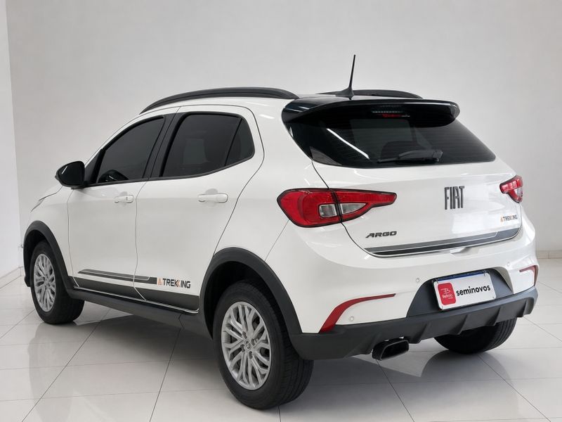 Fiat ARGO 1.3 FIREFLY FLEX TREKKING MANUAL 2020/2020 BETIOLO NOVOS E SEMINOVOS LAJEADO / Carros no Vale