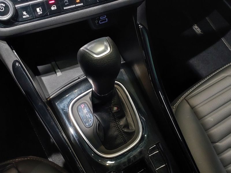 Fiat FASTBACK 1.3 TURBO 270 FLEX LIMITED EDITION AT6 2022/2023 BETIOLO NOVOS E SEMINOVOS LAJEADO / Carros no Vale Fiat FASTBACK 1.3 TURBO 270 FLEX LIMITED EDITION AT6 2022/2023 BETIOLO NOVOS E SEMINOVOS LAJEADO / Carros no Vale