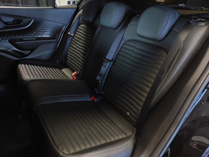 Fiat FASTBACK 1.3 TURBO 270 FLEX LIMITED EDITION AT6 2022/2023 BETIOLO NOVOS E SEMINOVOS LAJEADO / Carros no Vale Fiat FASTBACK 1.3 TURBO 270 FLEX LIMITED EDITION AT6 2022/2023 BETIOLO NOVOS E SEMINOVOS LAJEADO / Carros no Vale