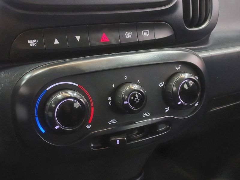 Fiat MOBI 1.0 EVO FLEX LIKE MANUAL 2024/2025 BETIOLO NOVOS E SEMINOVOS LAJEADO / Carros no Vale Fiat MOBI 1.0 EVO FLEX LIKE MANUAL 2024/2025 BETIOLO NOVOS E SEMINOVOS LAJEADO / Carros no Vale